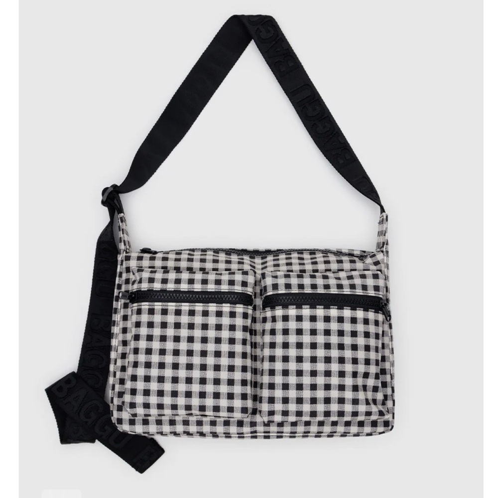 BAGGU Black and White Messenger Bag with Gingham Pattern